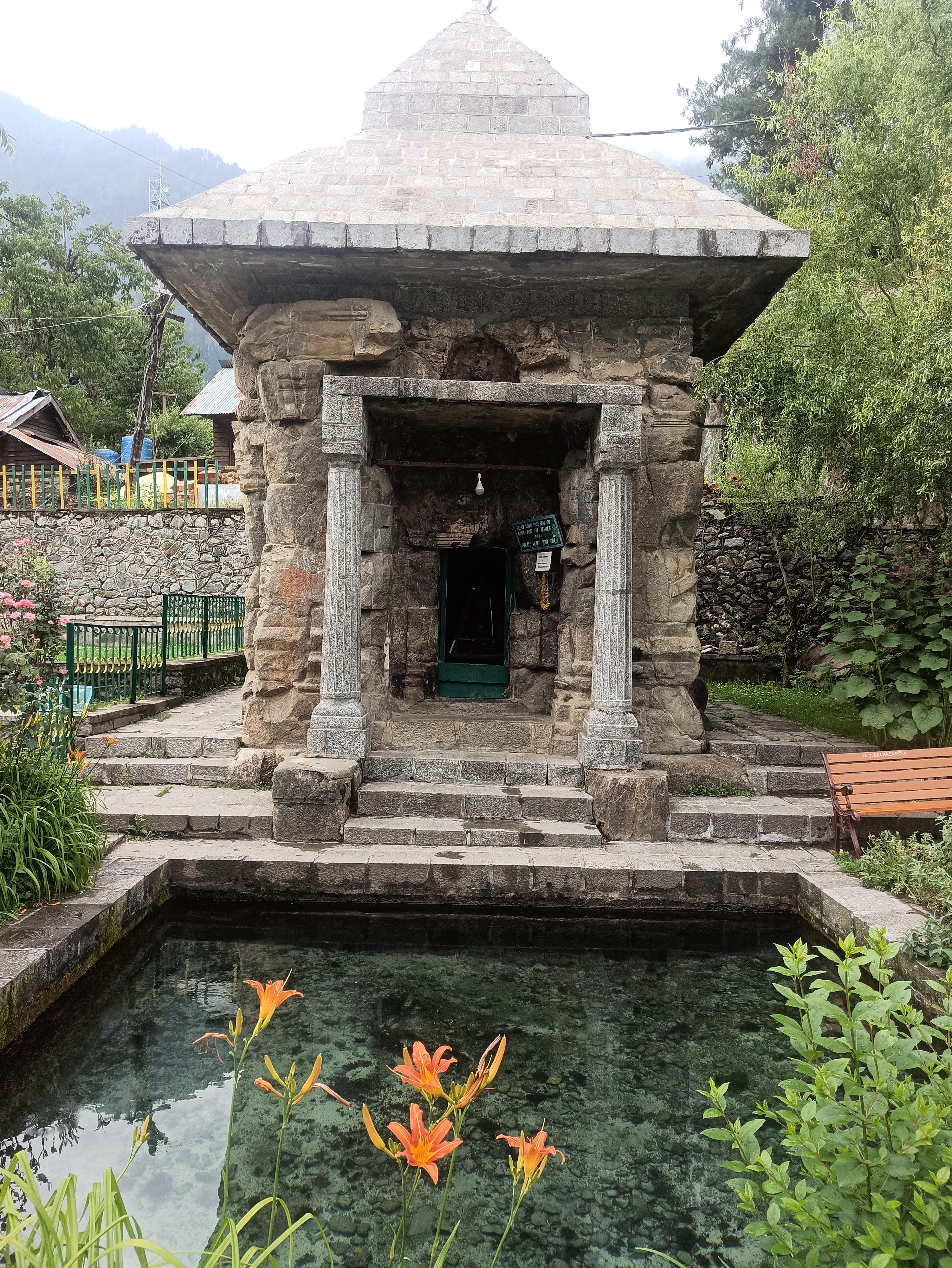 Mamaleshwar Temple