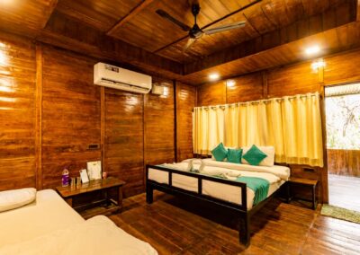 Tiger N Woods Resort Wooden Room