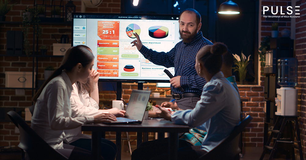 What kind of reporting should I expect in restaurant checklist software