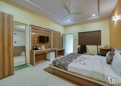 Tiger King Resort Deluxe Room