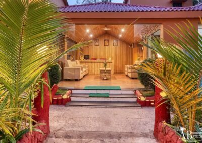 Tiger King Resort Reception Entry