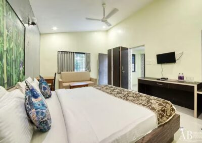 Tiger King Resort Standard Room Interior