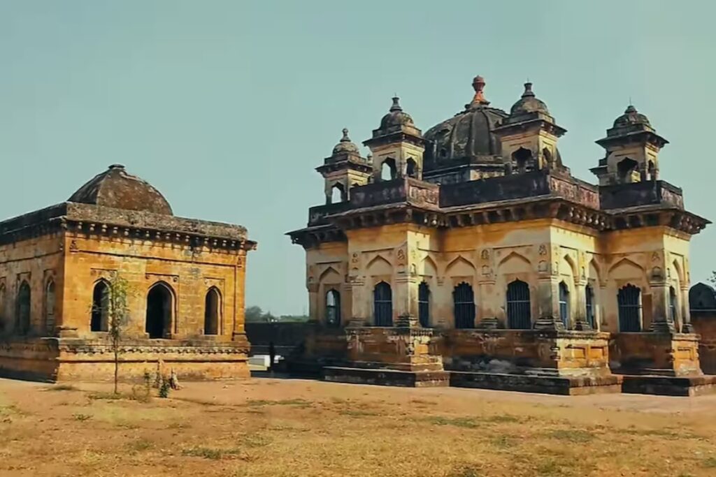Anchaleshwar Mahadev Temple in Chandrapur Fort