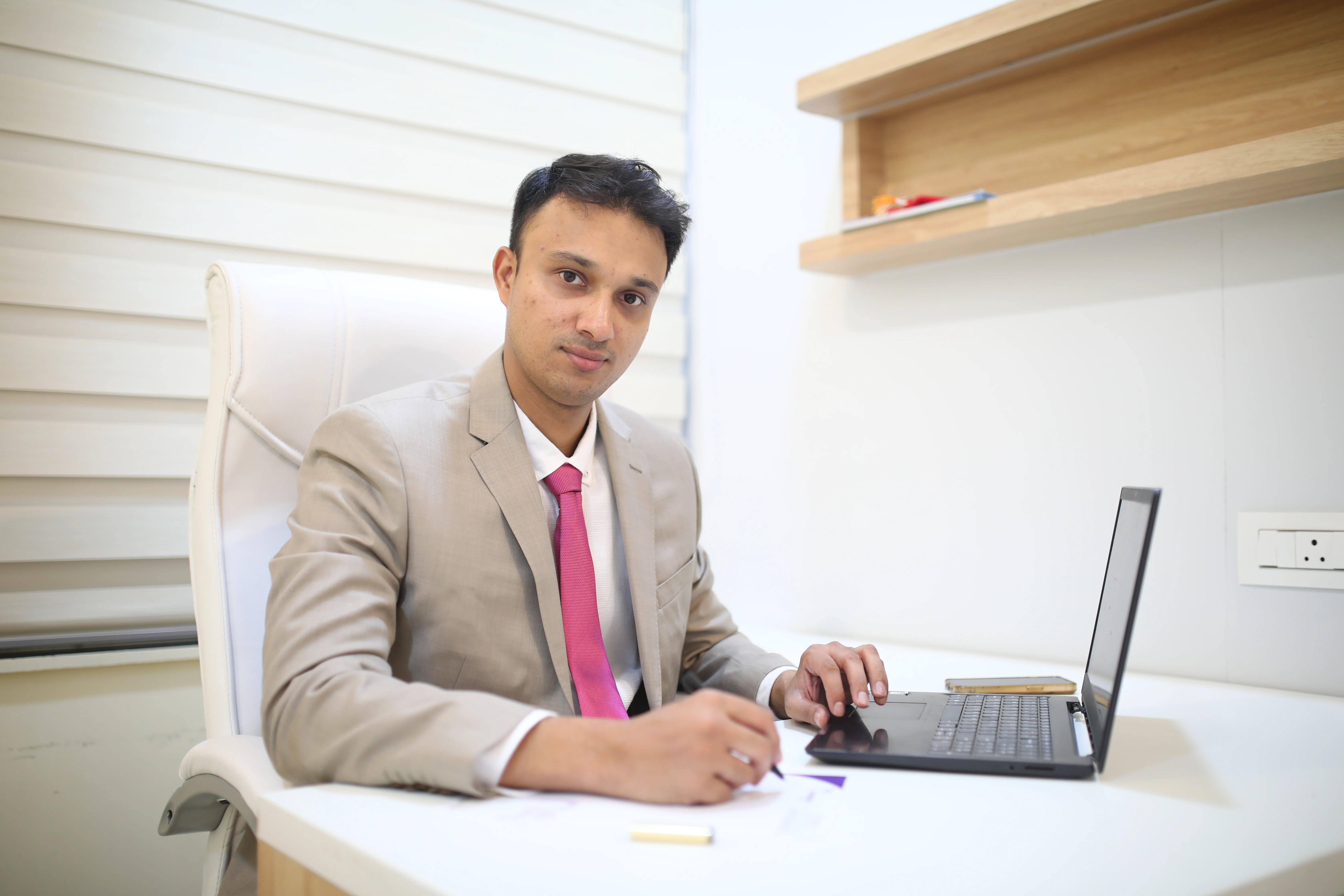 Dr. Shyam Mohan - Expert Urologist & Robotic Surgeon