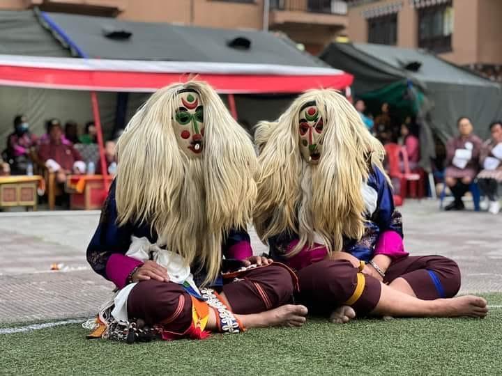 གར་འཆམ་རྐྱབ་མི་མེད་མི་ལུ་བརྟེན་ དང་ཕུ་གི་སྲོལ་ཉམས་འགྱོ་དོ་ཡོདཔ།