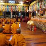 ཐིམ་ཕུག་ལྷ་དབང་སྒྲུབ་ཆེན་ཐེངས་༣༡༦ པ་འགོ་བཙུགས་གནང་དོ་ཡོདཔ།