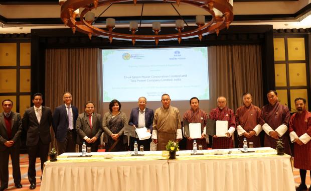 རྡོ་རྗེ་ལུང་གློག་མེ་ལས་འགུལ་དོན་ལུ་ གན་ཡིག་གུ་ མཚན་རྟགས་བཀོད་ཡོདཔ།