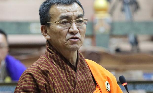 གཞུང་གིས་ ཨ་ལུ་གསུམ་པམ་གི་ སྲིད་བྱུས་དོན་ལུ་ དངུལ་ཀྲམ་ས་ཡ་༣༡.༥ བགོ་བཀྲམ་འབད་ཡོདཔ།