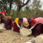 Hands that pray and build