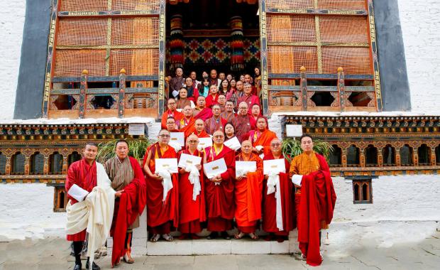 His Majesty grants Royal Kashos to eight spiritual projects in GMC