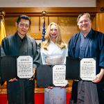 ཅི་བ་འཕྲུལ་རིག་གཙུག་ལག་སློབ་སྡེ་གིས་ མི་དབང་མཆོག་ལུ་ མཁས་དབང་སྐུ་ཡོན་གྱི་ གཟེངས་བསྟོད་ལག་ཁྱེར་ཕུལ་ཡོདཔ།