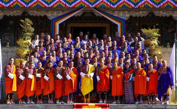 གནས་ཚུལ་མདོར་བསྡུས།