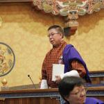 རྒྱལ་ཡོངས་ཚོགས་སྡེ་གིས་ ནང་ཁྲལ་དང་ འོང་འབབ་ཁྲལ་གྱི་དཔྱད་ཡིག་ ཆ་འཇོག་འབད་ཡོདཔ།