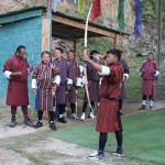 གཞོང་སྒར་རང་ལུགས་མདའ་རྩེད་འགྲན་བསྡུར་ རྩེད་འགྲན་འབད་བའི་བསྒང་ཡོདཔ།