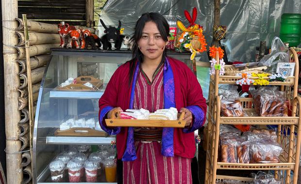Young female entrepreneur runs bakery at 3,500 metres in Merak