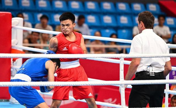 མཛོག་ཁྱདཔ་བཀྲིས་འོད་ཟེར་གྱིས་ རྒྱལ་སྤྱིལ་རྩེད་འགྲན་ནང་ མཐར་འཁྱོལ་ཅན་སྦེ་ འབད་ཚུགས་པའི་ དམིགས་གཏད།