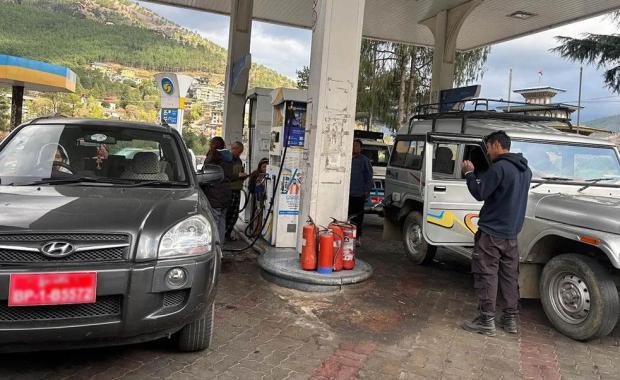 འཛམ་གླིང་ནང་ བྱ་སྟབས་མ་བདེཝ་ཐོན་ཏེ་འབད་རུང་ ས་སྣུམ་གོང་ཚད་ལུ་ ཐོ་མི་ཕོག་ནི།