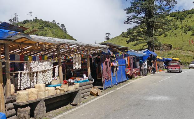 དཔལ་ལི་ལ་ལུ་ ཚོང་བཙོང་མི་ཚུ་ ཚོང་འབྲེལ་ལེགས་ཤོམ་མེད་པའི་ གདོང་ལེན།