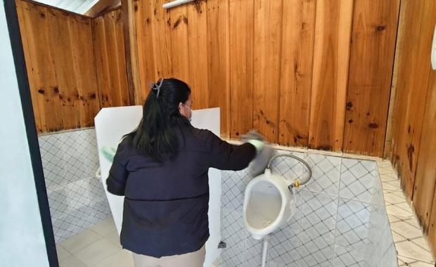 གཞུང་ལམ་བདའ་སྟེ་ གསང་སྤྱོད་ཕྱགས་བདར་རྐྱབ་མི་གིས་ ཞབས་ཏོག་ལུ་ སྤྲོ་སྣང་བྱུང་ཡོདཔ།