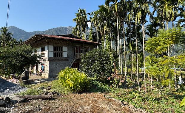 Loan fraud traps multiple households in Panbang