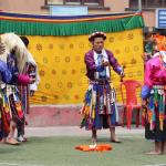 Vanishing dancers, fading rituals