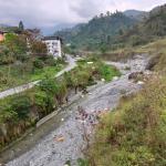 ཨོམ་ཆུ་གཙང་ཆུའི་ཆུ་བྱག་ལས་འགུལ་གྱིས་ ཕུན་ཚོགས་གླིང་གི་ ཆུ་རུད་ཀྱི་ཉེན་ཁ་ཚུ་ བཀག་ཐབས་འབད་ཚུགས་ནི།