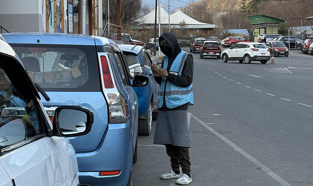 DRC temporarily suspends GST on parking fees in Thimphu