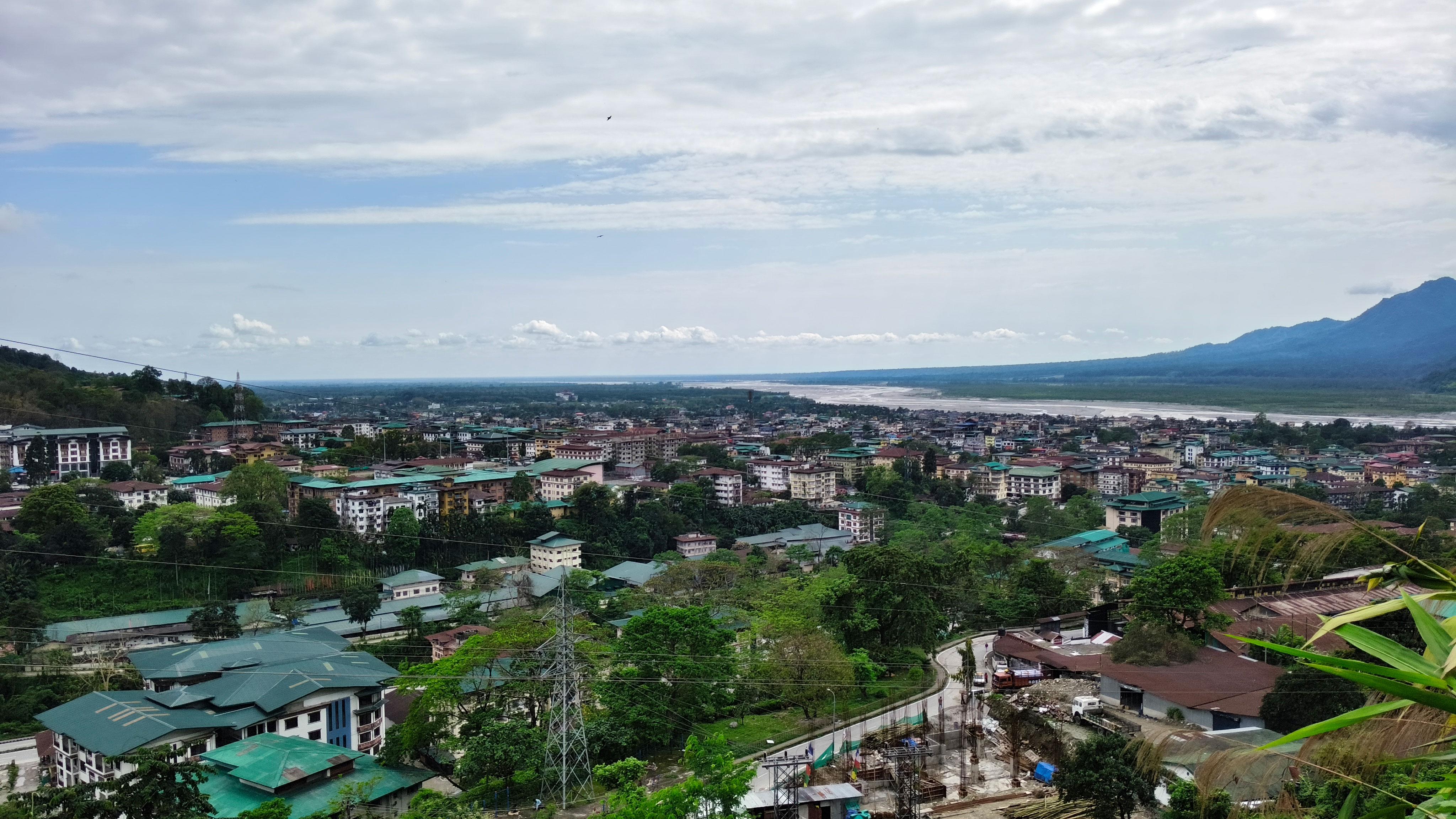 Phuentsholing housing crisis deepens, pushing low-income families across the border