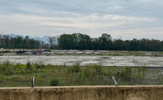 སང་ཕོད་ལས་ དགེ་ལེགས་ཕུག་དང་ ཀོ་ཀར་ཛར་བར་ནའི་་རེ་ལི་ལམ་ འགོ་བཙུགས་ནི།