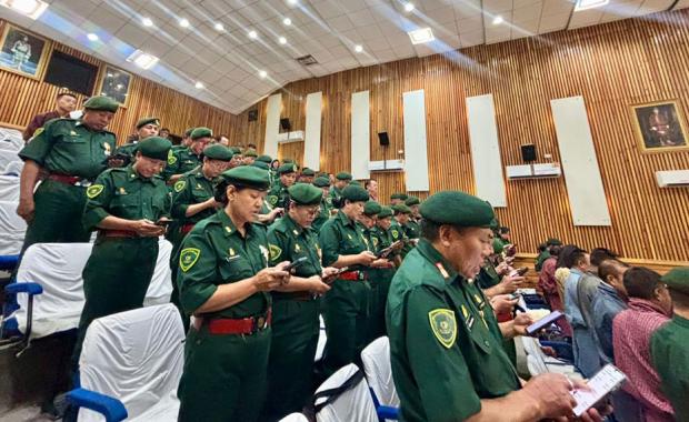 གླིང་འཛིན་འགོ་དཔོན་ཚུ་གིས་ ནགས་ཚལ་སྲུང་སྐྱོབ་འབད་བའི་ ངོས་འཛིན།