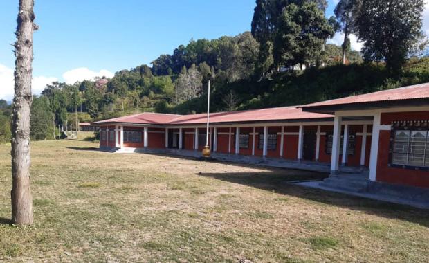 སྟག་མ་སློབ་གྲྭ་དེ་ ལག་ཤེས་དང་འཕྲུལ་རིག་སློབ་གྲྭ་ཅིག་སྦེ་ ལོག་སྒོ་ཕྱེ་ནི།