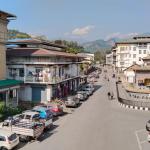 བསམ་གྲུབ་ལྗོངས་མཁར་གྱི་ འགེགས་སྲུང་སྒོ་ར་ སྒོ་ཕྱེ་རུང་ ཤར་ཕྱོགས་ཁ་ཐུག་ལུ་ ལྟ་བཤལ་གོང་འཕེལ་བཏང་མ་ཚུགསཔ།