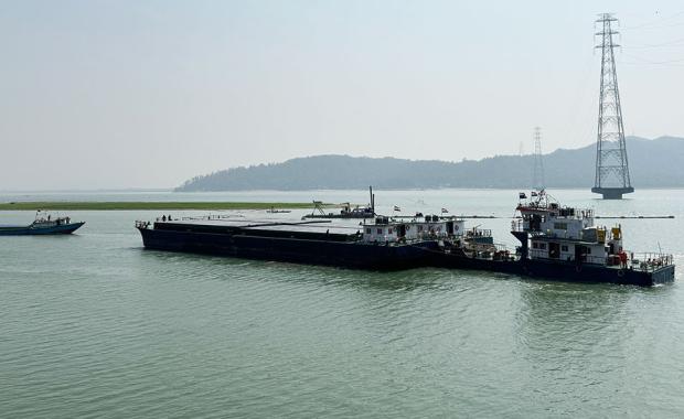 རྒྱ་གར་དང་ བང་ལ་དེཤ་གཅིག་ཁར་ ཚོང་འབྲེལ་ཡར་དྲག་གཏང་ནིའི་དོན་ལུ་ ནང་འཁོད་ཆུ་ལམ་ས་ཁོངས་གསརཔ།