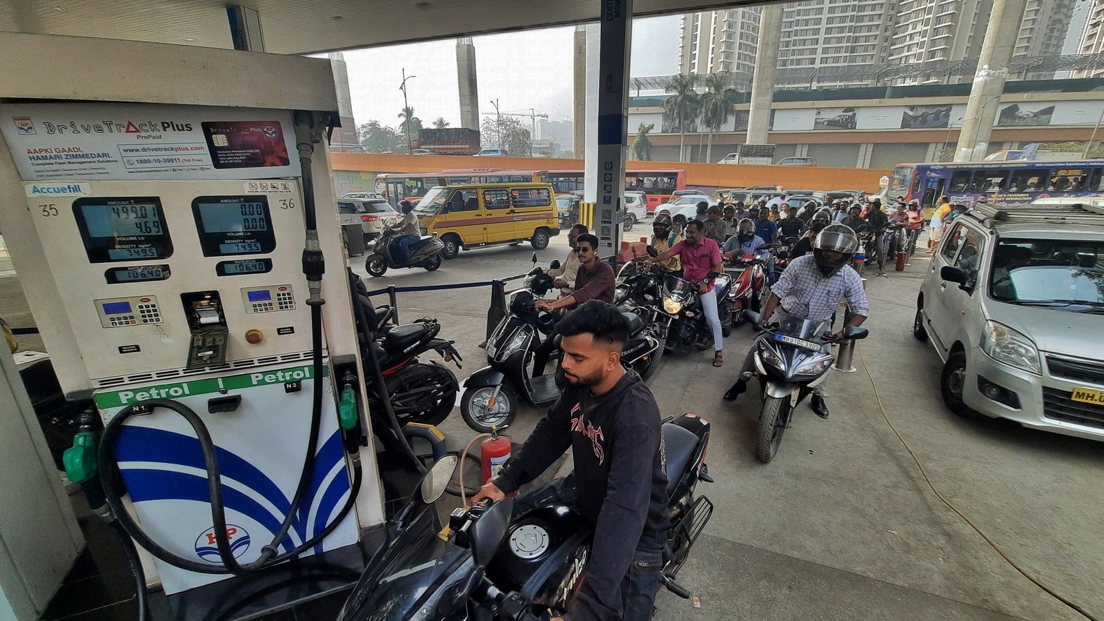 Petrol prices today Check latest rates in Noida on April 03, 2024