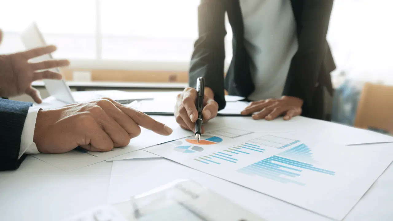 Difference Between Retail & Institutional Investors