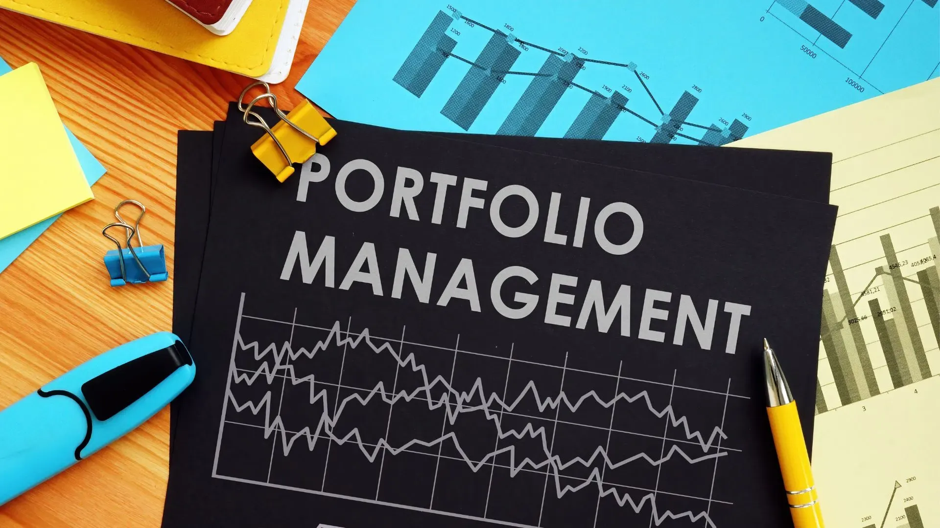 Building a Crisis-Proof Portfolio: Lessons from 2025