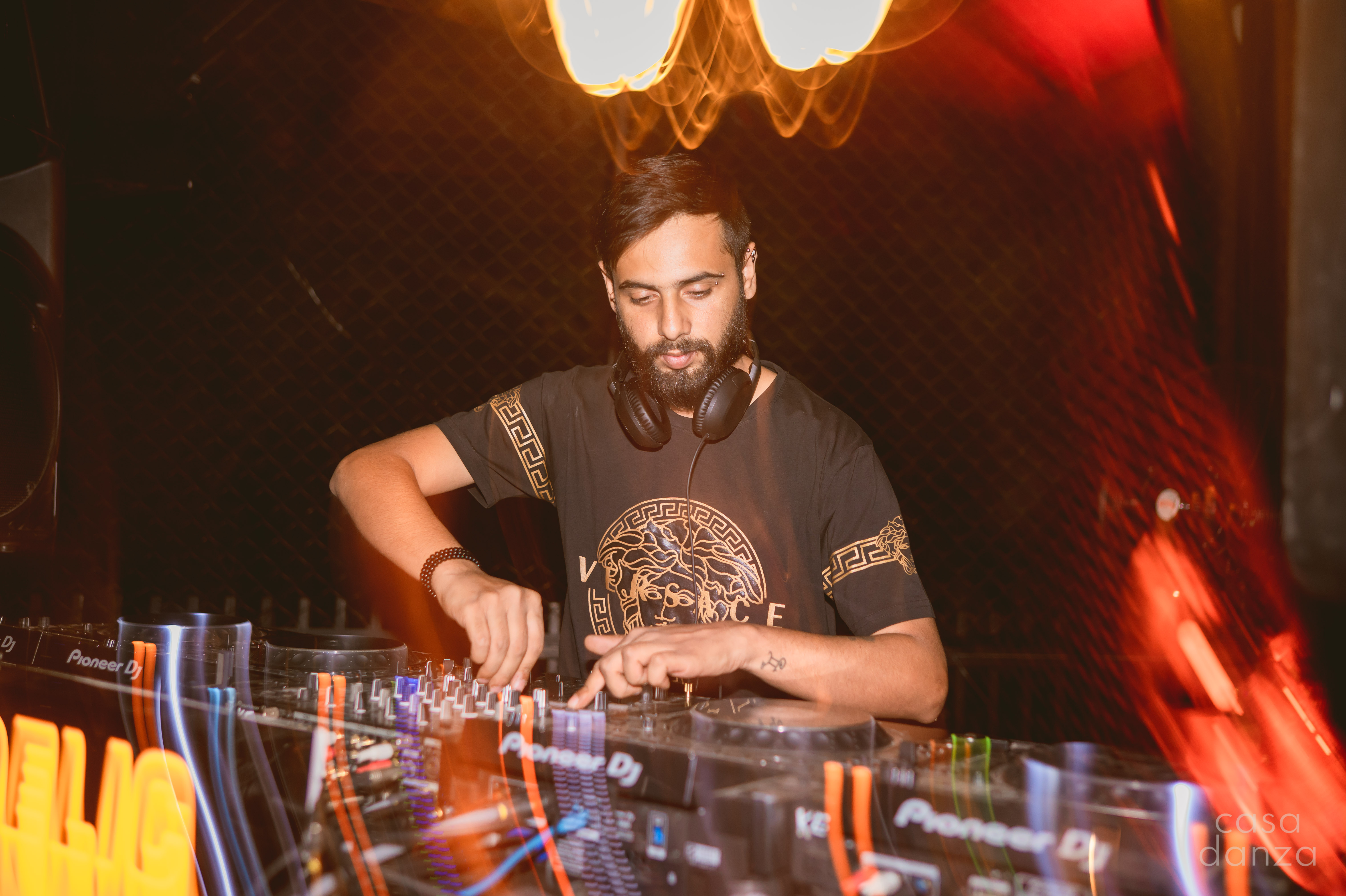 2605272