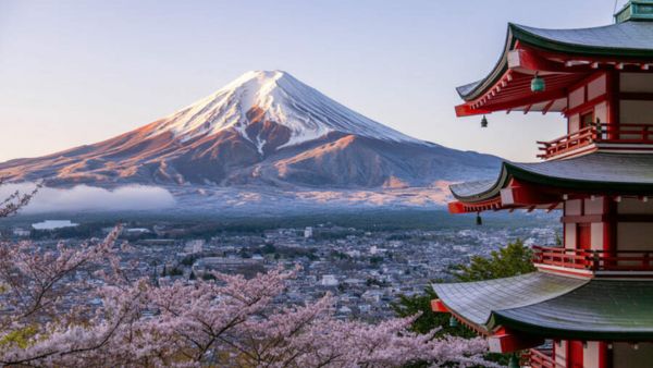 Japan Launches Cashless Tourist Card for Seamless Travel