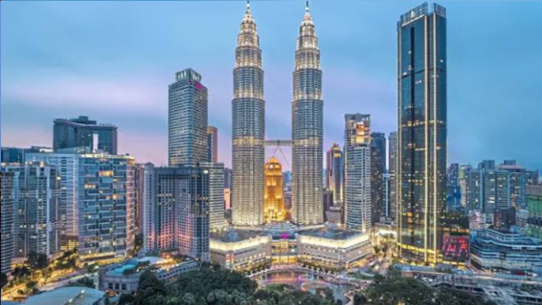 Malaysia's Sarawak Emerges as Asia's Music Tourism Hotspot After Borderland Festival Draws 9,000 in One Night Malaysia's Sarawak Emerges as Asia's Music Tourism Hotspot After Borderland Festival Draws 9,000 in One Night