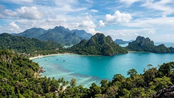 Vietnam, Thailand, and Indonesia Lead Southeast Asia’s Cultural Travel Boom Vietnam, Thailand, and Indonesia Lead Southeast Asia’s Cultural Travel Boom
