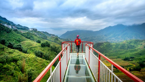 Bajrang Setu Boosts Uttarakhand Tourism with India’s First Glass Bridge Bajrang Setu Boosts Uttarakhand Tourism with India’s First Glass Bridge