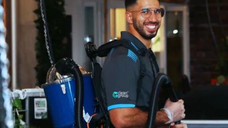 What's the correlation between hygiene standards and employee satisfaction in Sydney businesses?