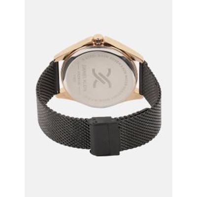 Men Black Analogue Watch DK11651