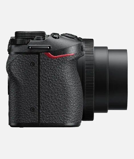 Z 30 20.9 MP Mirrorless Camera