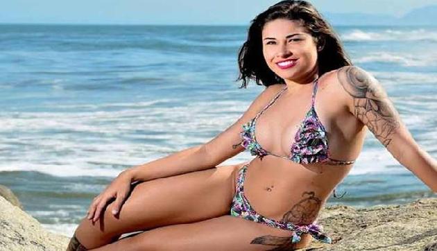 यकींन मानें, ये HOT लड़की सड़कों पर लगाती थी झाड़ू, फिर हो गया कुछ ऐसा...
