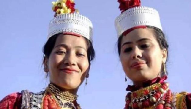 यहां एक नहीं कई लड़कों के साथ शादी करती हैं लड़कियां