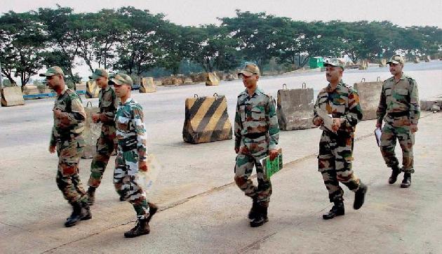 BSF की छह कंपनियां पहुंचीं चुनाव कराने, इन राज्यों पर है प्रशासन की नजर BSF की छह कंपनियां पहुंचीं चुनाव कराने, इन राज्यों पर है प्रशासन की नजर