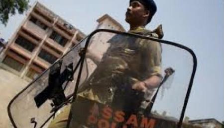 फेक न्यूज के खिलाफ ये है Assam Police की अनूठी पहल, हो रही जमकर तारीफ फेक न्यूज के खिलाफ ये है Assam Police की अनूठी पहल, हो रही जमकर तारीफ