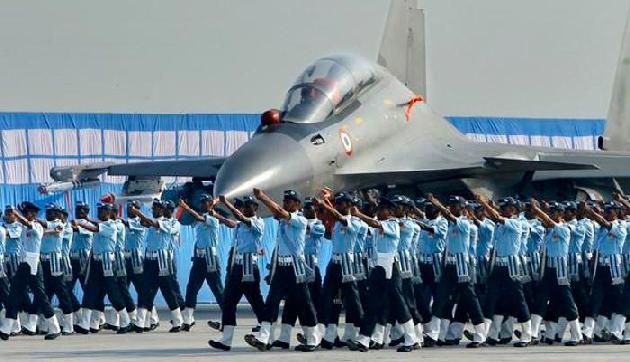 IAF के दल ने रचा एक और इतिहास, पैदल तय कर डाली 4500 किमी की दूरी IAF के दल ने रचा एक और इतिहास, पैदल तय कर डाली 4500 किमी की दूरी