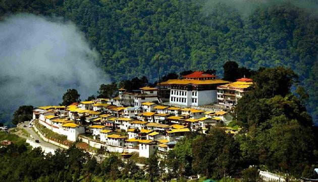अरुणाचल प्रदेश को प्रकृति ने अपने हाथाें से सजाया है अरुणाचल प्रदेश को प्रकृति ने अपने हाथाें से सजाया है